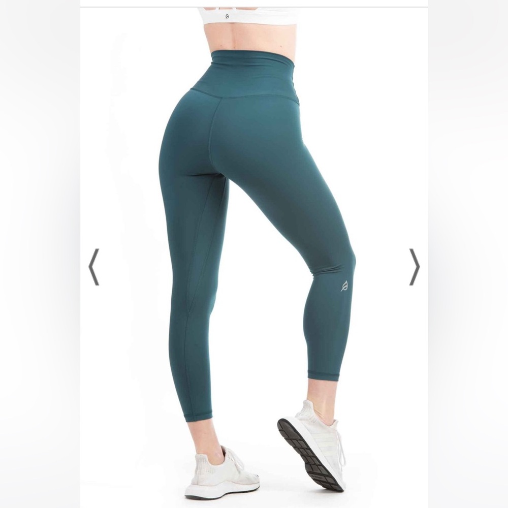 NWT Ptula Emily Tenacious 23” Teal Leggings Small